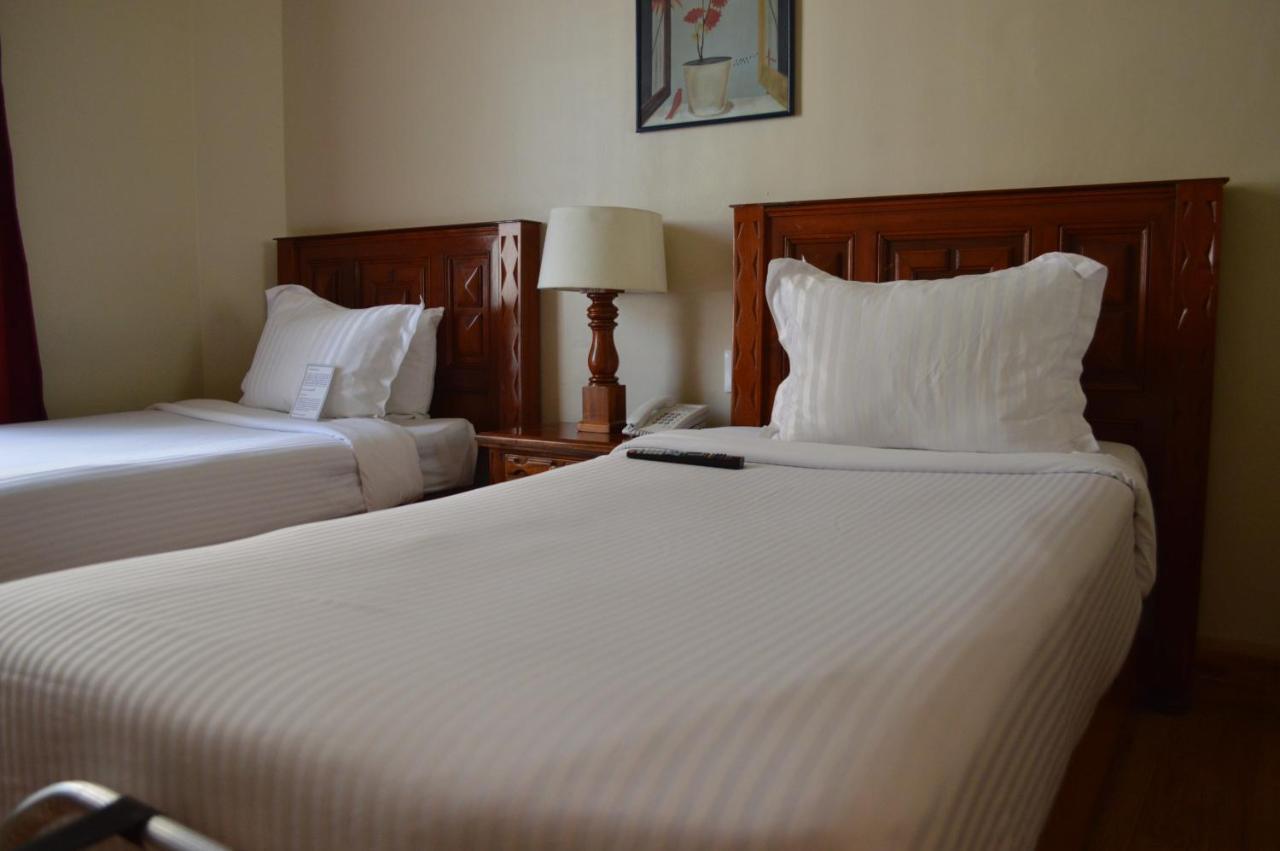 เบสต์ เวสเทิร์น โฮเต็ล มาเจสติก Hotel เม็กซิโกซิตี้ ภายนอก รูปภาพ