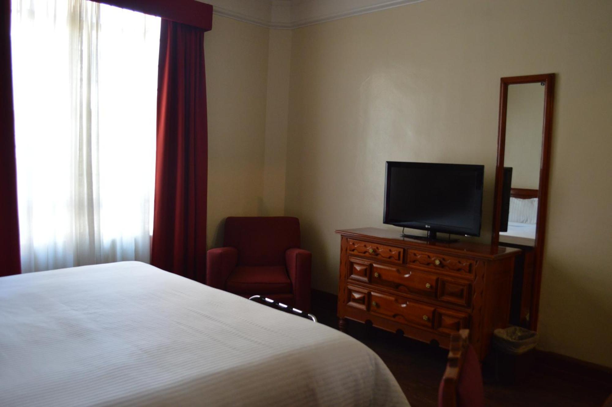 เบสต์ เวสเทิร์น โฮเต็ล มาเจสติก Hotel เม็กซิโกซิตี้ ภายนอก รูปภาพ
